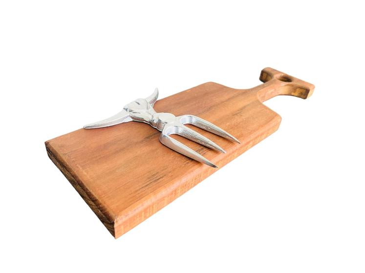 Imagem de Tábua Corte Churrasco Madeira Servir C/ Tridente Para Aperitivos