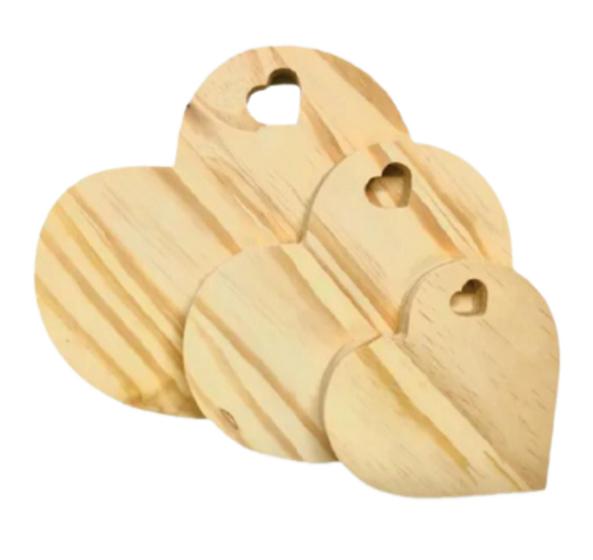Tábuas coração de madeira kit com 3 para frios e mesa posta Menor preço em Tábuas coração de madeira kit com 3 para frios e mesa posta