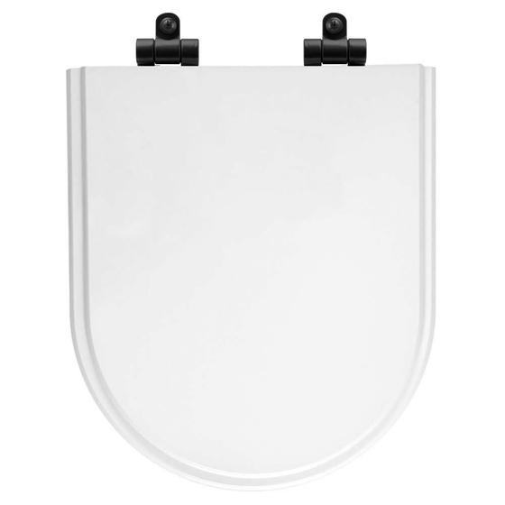 Tampa de Vaso Poliéster Com Amortecedor Duna Branco para Bacia Deca com Ferragem Preta - Pontto Lavabo Imagem de Tampa de Vaso Poliéster Com Amortecedor Duna Branco para Bacia Deca com Ferragem Preta