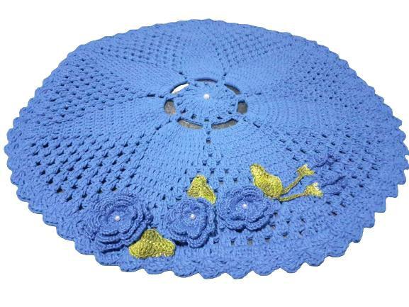 Imagem de Tapete Azul de crochê Artesanal