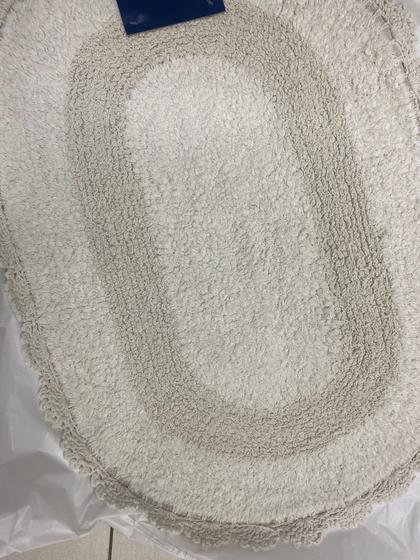 Imagem de Tapete Basic com croche nas bordas de  .algodão