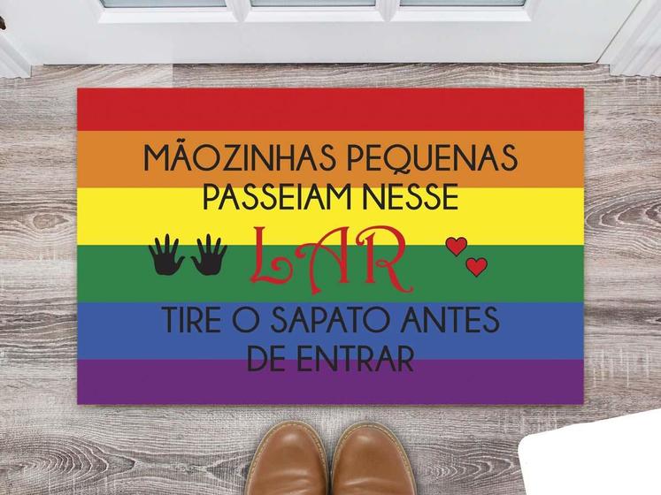 Imagem de Tapete Capacho Decorativo Entrada Porta Sala Mãozinhas Pequenas passeiam nesse lar, tire o sapato antes de entrar Colorido