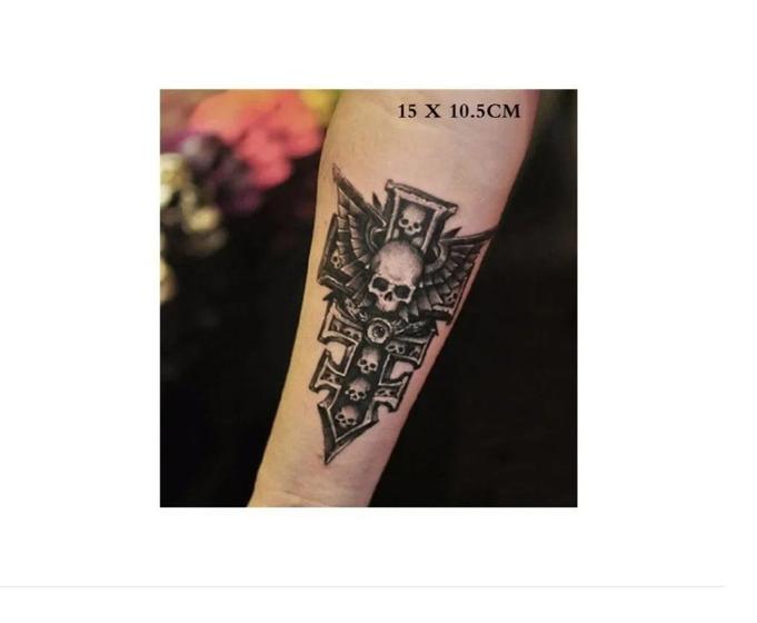 Imagem de Tatuagem Temporária Dark Delicada Com 20 Cm Caveira Som