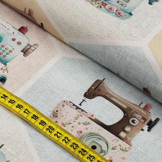 Imagem de Tecido Estampado Para Patchwork - Costura Retrô : Losangos com Máquinas (0,50x1,50)