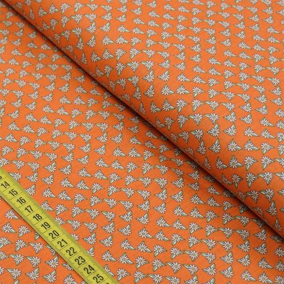Imagem de Tecido Estampado Para Patchwork - Galinhas Com Pintinhas 7 (0,50x1,40)