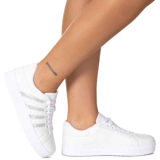 Imagem de Tenis Casual Listras Feminino Branco Prata Estilo Shoes