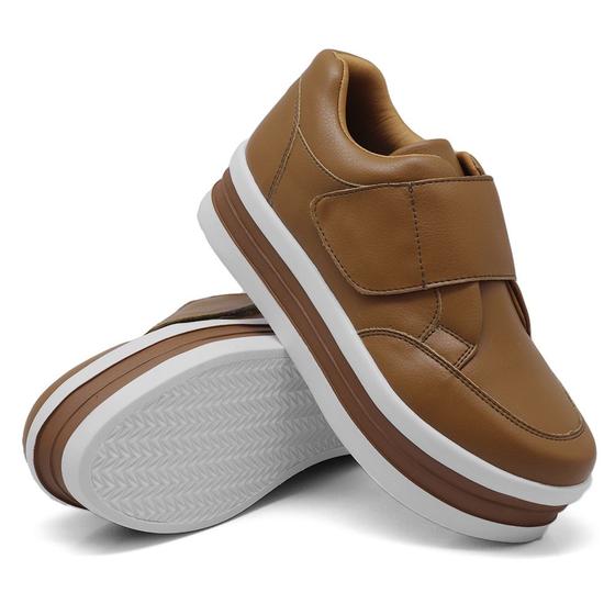 Imagem de Tênis Chunky Dk shoes Fita Auto Colante e Sola Borracha com Detalhe Listra