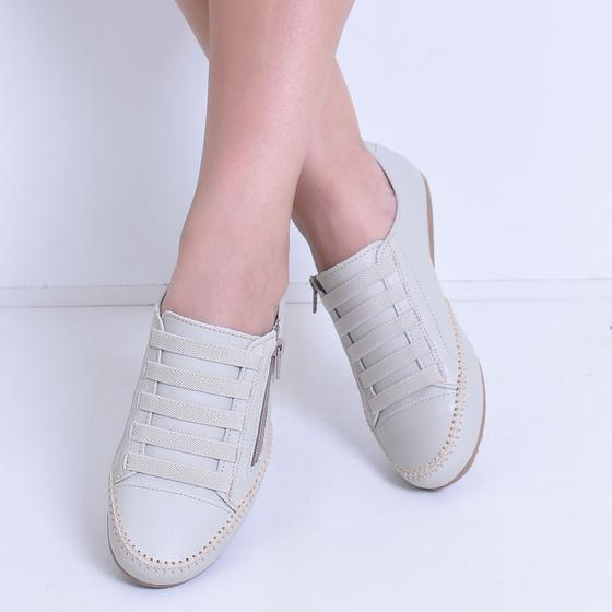 Imagem de Tênis Feminino Mocatênis Off White com zíper Izabela Araújo Couro