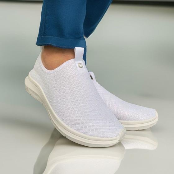 Imagem de Tênis Meia Feminino Calce Fácil Sem Cadarço Leve Macio Com Strass