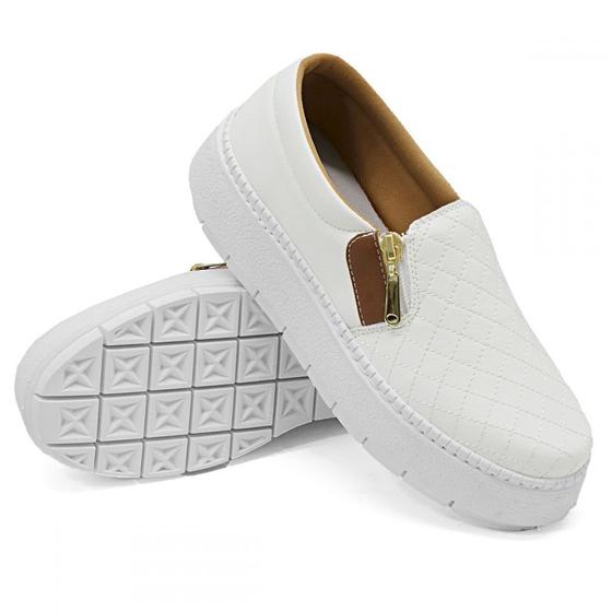 Imagem de Tenis Slip On Calce Facil  Feminino Couro Sola Antiderrapante Leve Macia Praticidade Estilo Dia Dia