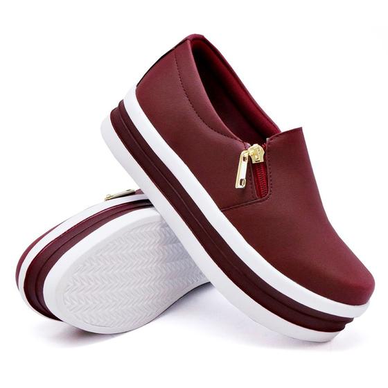 Imagem de Tênis Slip On Dk Shoes com Ziper Detalhe em Listra e Sola Borracha Robusta
