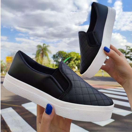 Tênis Slip On Feminino Calce Fácil Confortável Quadradinho - via ...