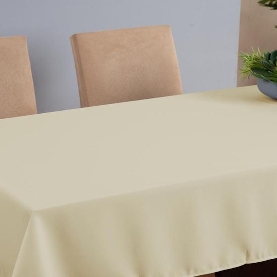 Imagem de Toalha de Mesa Basic 1 Peça 2,50m x 1,40m 8 Lugares 100% Poliéster Tecido Oxford Palha