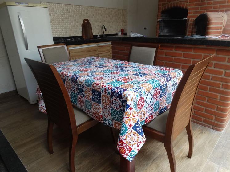 Imagem de Toalha de Mesa Impermeável Lindas Estampas 0,70x0,70 Lisboa