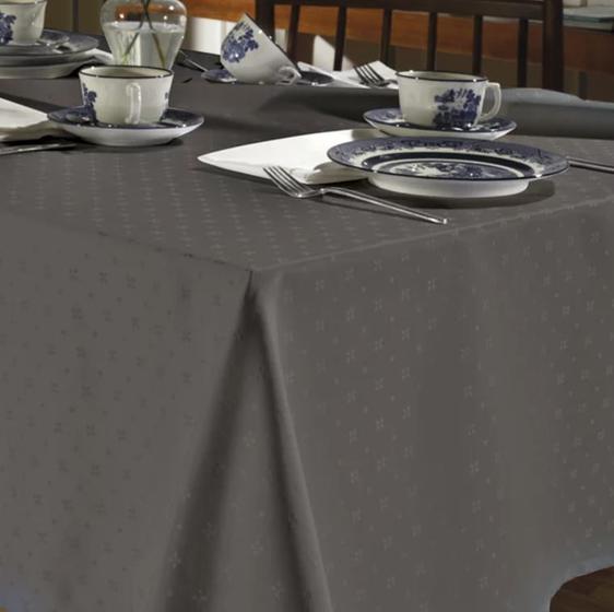 Imagem de Toalha de Mesa Retangular 6 Lugares Jacquard Requinte Grafite Dohler