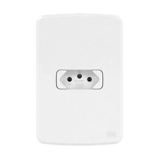 Imagem de Tomada 2 Pinos com Terra 10 amperes com Placa Weg Composé