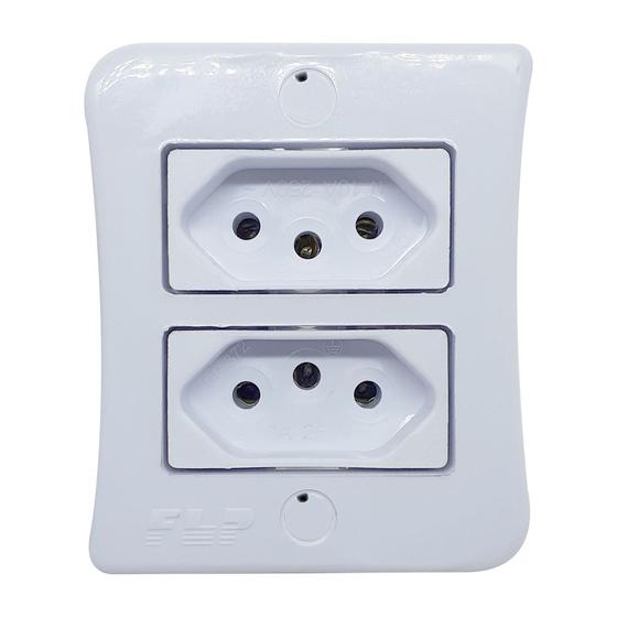 Imagem de Tomada Dupla 2p+t 10A Sobrepor Externo Branco Com Placa Espelho Linha Viena Bivolt 127v e 250v