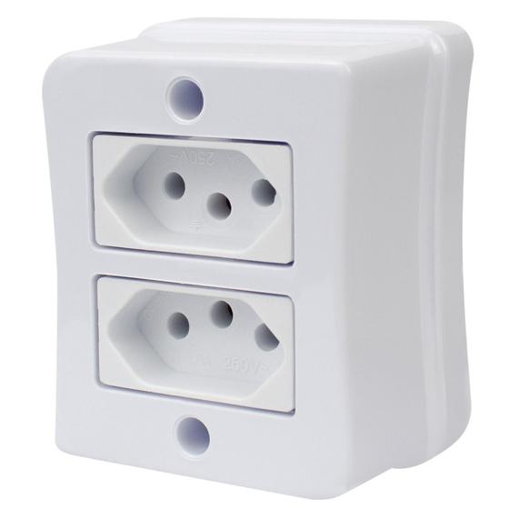 Imagem de Tomada Dupla 2p+t 10A Sobrepor Externo Com Placa Espelho Branco Com Inmetro Linha Viena