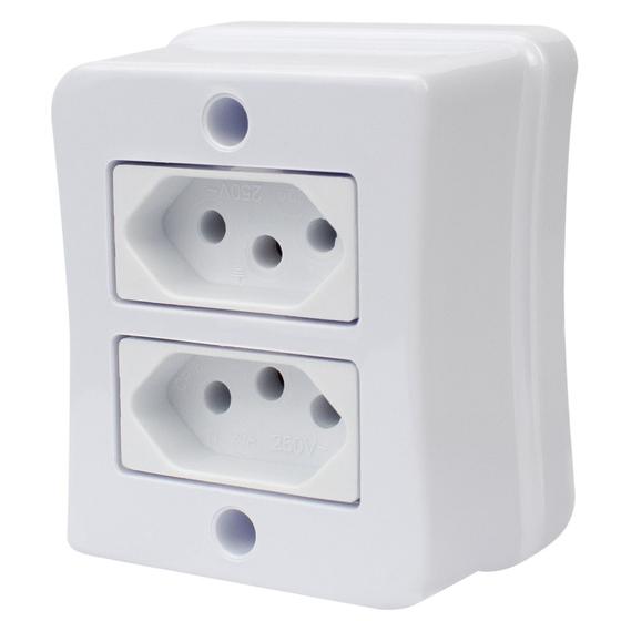 Imagem de Tomada Dupla 2p+t 20A Sobrepor Externo Com Placa Espelho Branco Com Inmetro Linha Viena
