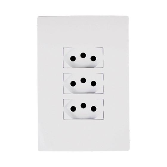 Imagem de Tomada Ilumi I9 Monobloco Tripla 2P+T 20A  250V com Placa