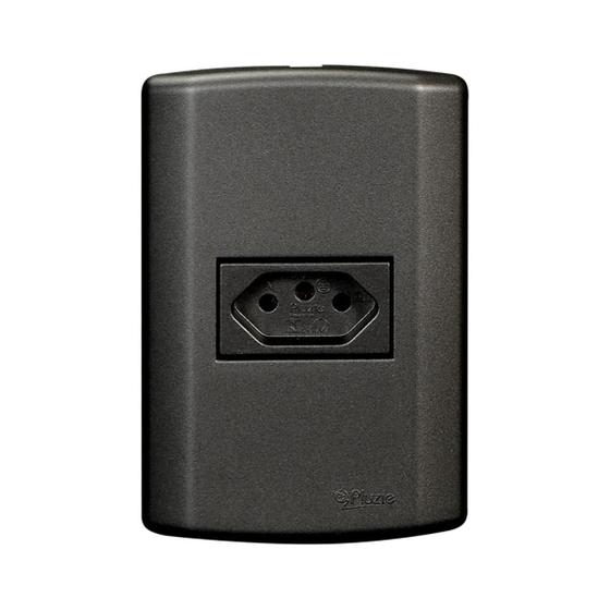 Imagem de Tomada Simples 20A grafite Pluzie Matiz modular