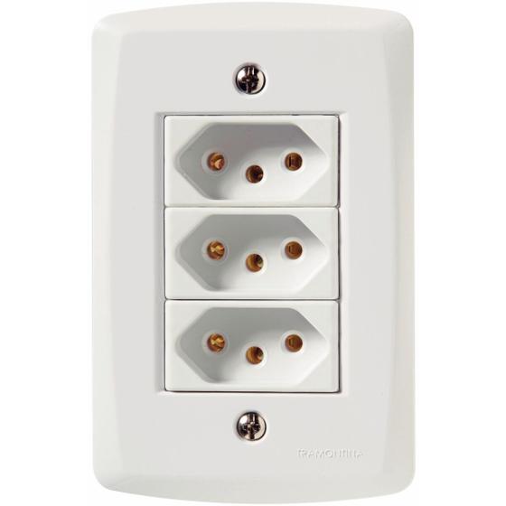 Imagem de Tomada Tripla Com Placa Branca Lux2 4x2 2P+T 10A 250V Tramontina
