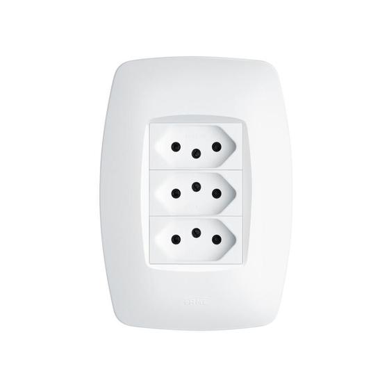 Imagem de Tomada Tripla Fame Elegance 2P+T 20A Com Placa 4X2 Branco
