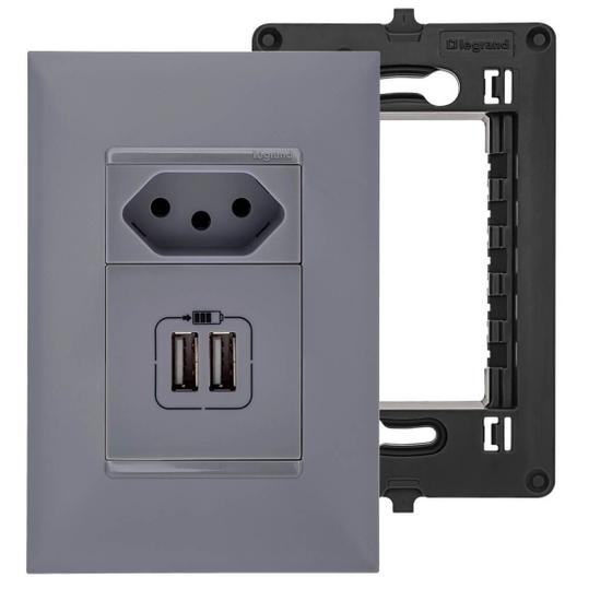 Imagem de Tomada USB Pial Plus+ Legrand Dupla Com Tomada 20A Cinza 4x2