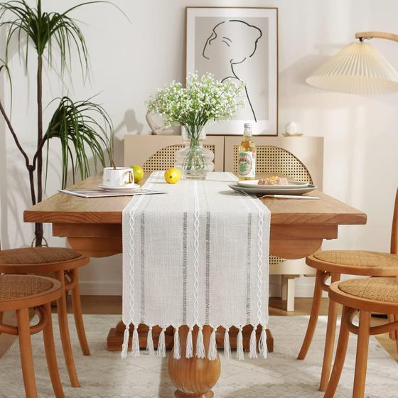 Imagem de Trilho de Mesa de Linho Rústico Wracra - 230cm com Franjas
