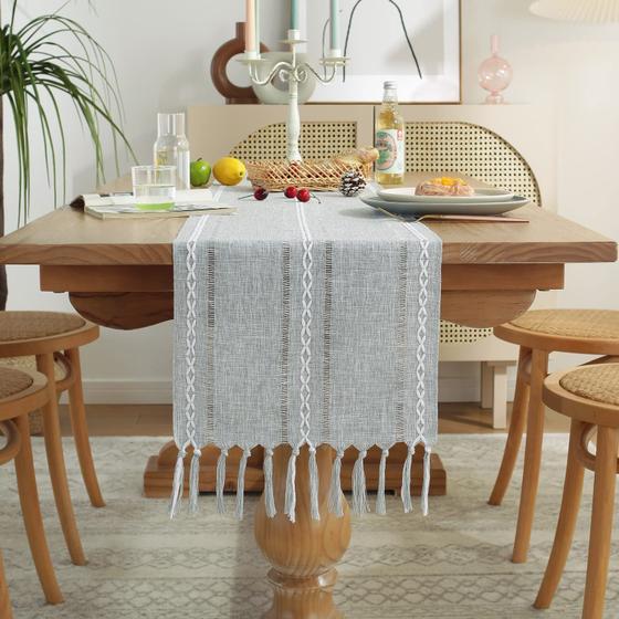 Imagem de Trilho de Mesa de Linho Rústico Wracra - 230cm com Franjas