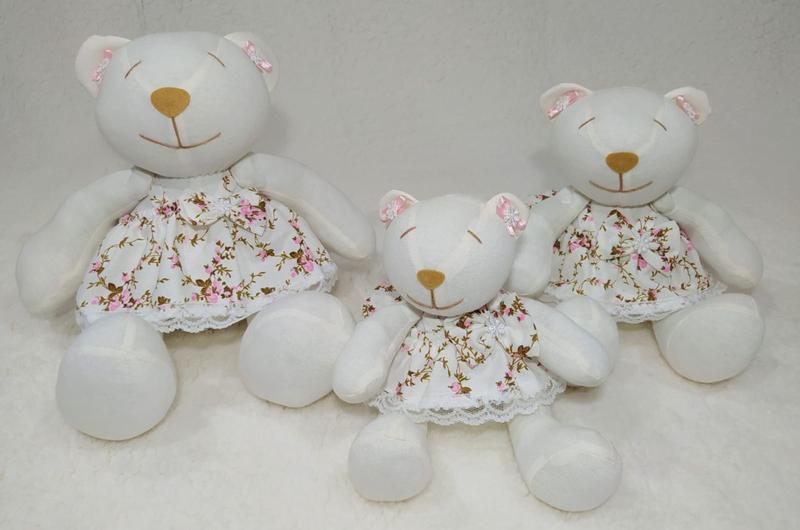 Imagem de Trio Ursa articulada com vestidos floral nicho malha decoração bebê quarto