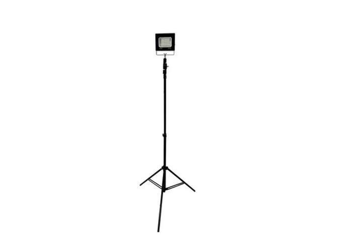 Imagem de Tripé Reclinável Com Holofote 50W Refletor Iluminação Led
