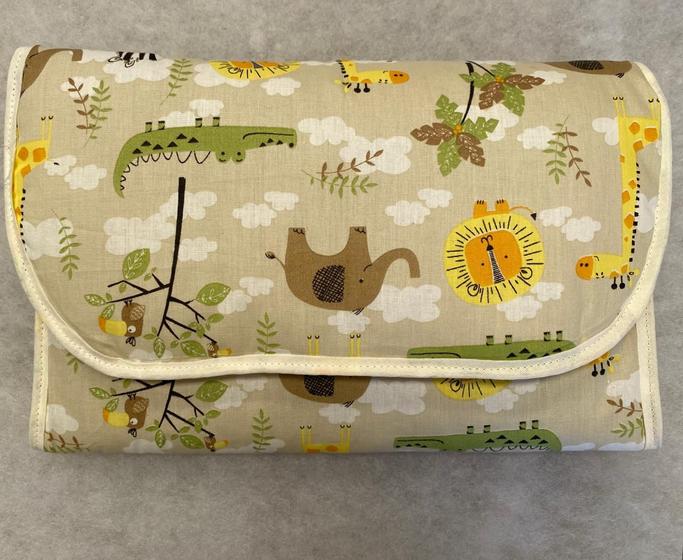 Imagem de Trocador Portátil Para Bebê Super Prático -Safari - Bege