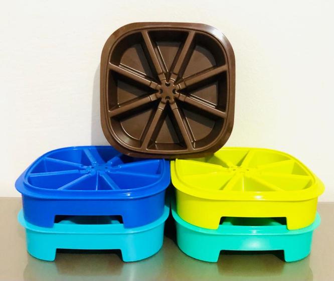 Imagem de Tupperware Forma De Gelo Triangular Várias Cores