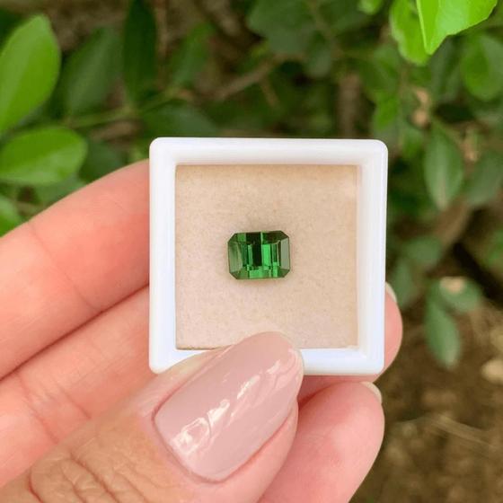 Imagem de Turmalina Verde Baguete 2,37ct