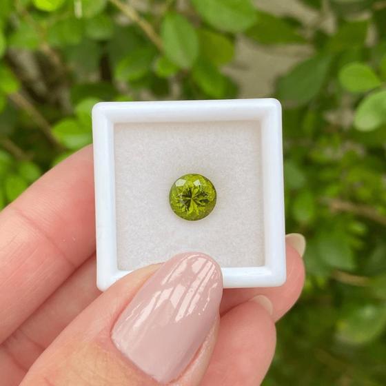 Imagem de Turmalina Verde Brilhante ø7,4mm 1,97ct