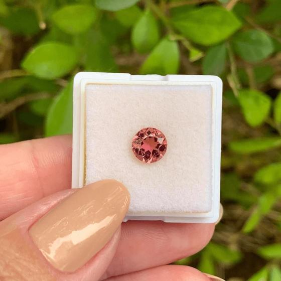 Imagem de Turmalina Vermelha Brilhante ø6,55mm 1,17ct