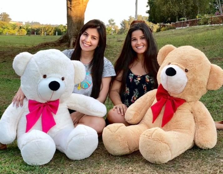 Urso De Pelúcia Gigante Teddy - Grande - 90 cm - Store Menor preço em Urso De Pelúcia Gigante Teddy - Grande - 90 cm - Store
