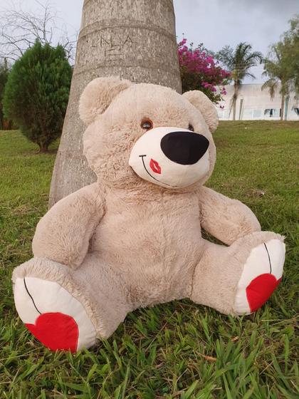 Imagem de Urso Pelúcia Beijinho Coração Teddy 50cm Antialérgico Areia Decoração