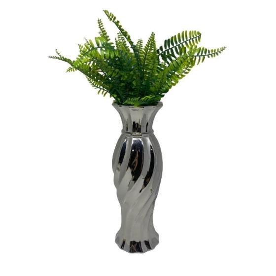 Imagem de Vaso alto trabalhado prata com samambaia artificial