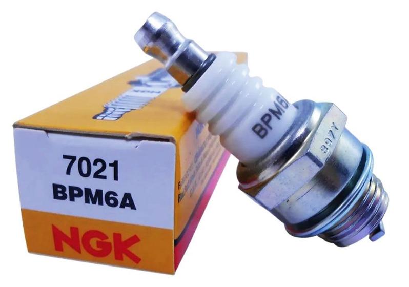 Imagem de Vela Curta Ngk Walk Machine BPM6A Motor 2 Tempos