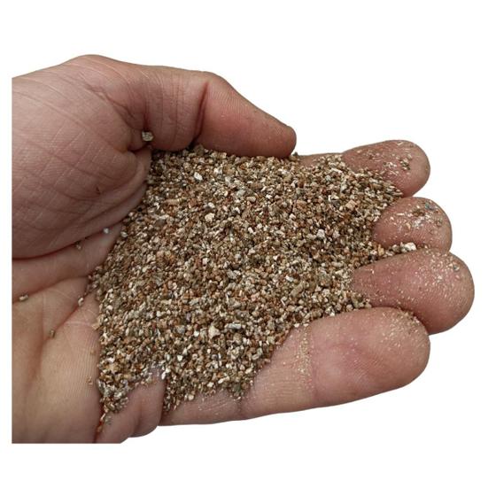 Imagem de Vermiculita Expandida Fina 5 Litros Substrato germinação enraizamento plantas vermiculita para sachê uso geral
