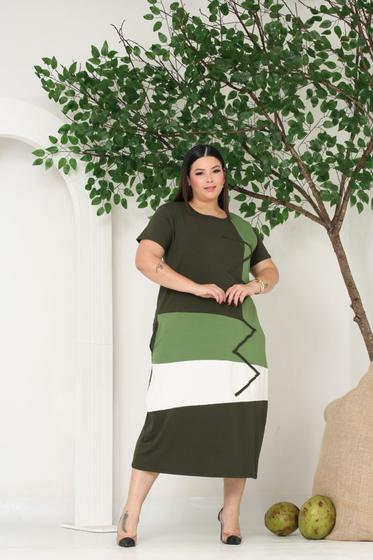 Imagem de Vestido Camisetão Longo Plus Size com Bolso em Malha Macia