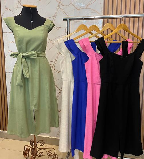 Imagem de Vestido com cinto e alça larga