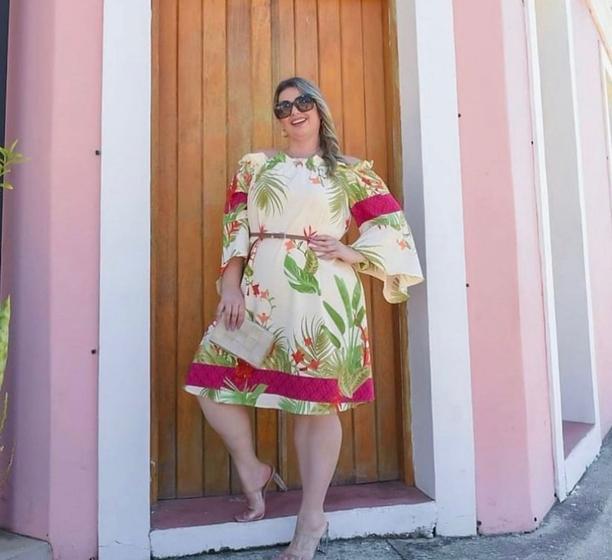 Imagem de Vestido estampado plus size