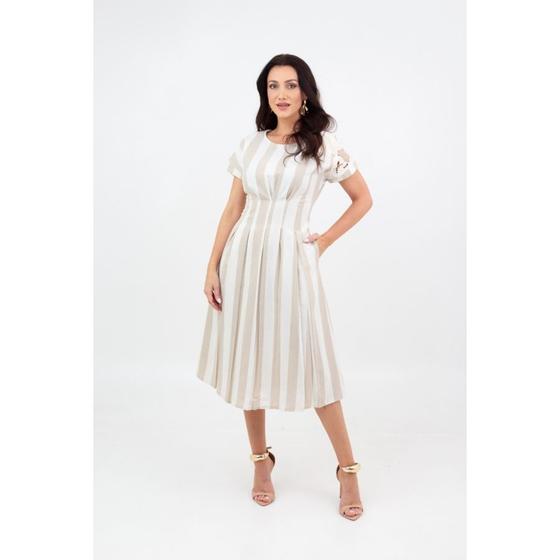 Imagem de Vestido linho pregas com guipir no ombro