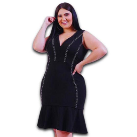 Imagem de Vestido Midi Malha Crepe Babado Gola V e com Bordado a Mão Plus Size