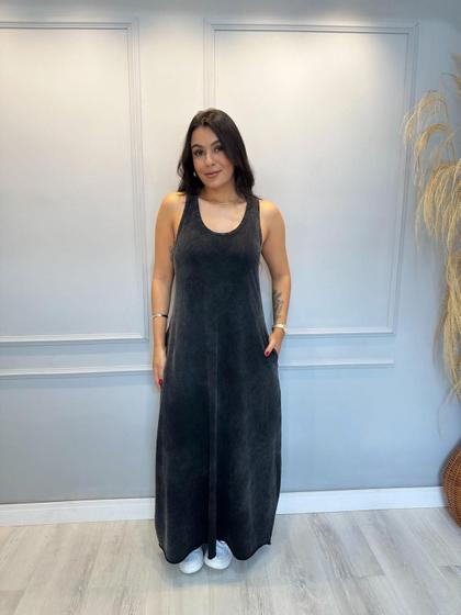 Vestido Regata Longo com bolsos em malha Estonada Menor preço em Vestido Regata Longo com bolsos em malha Estonada