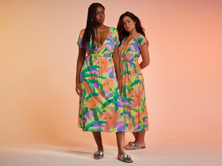 Imagem de Vestido Vista Magalu x Flora Yumi Midi Evasê Transpassado