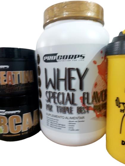 Imagem de Whey PROCORPS  sabor morango + creatina PRO CORPS + garrafa + bbcaa sabor limão PRO CORPS + garrafa